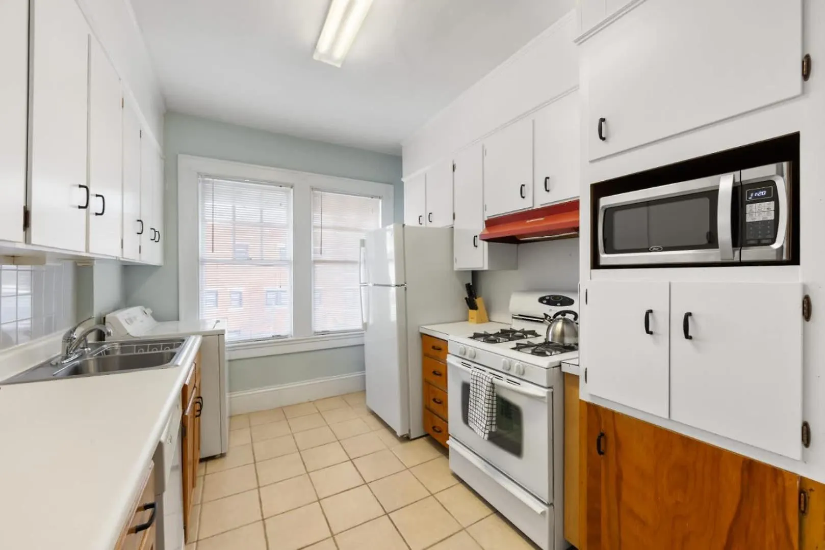 Well Located 1 Bedroom In Elizabeth With Covered Porch Charlotte 0*,