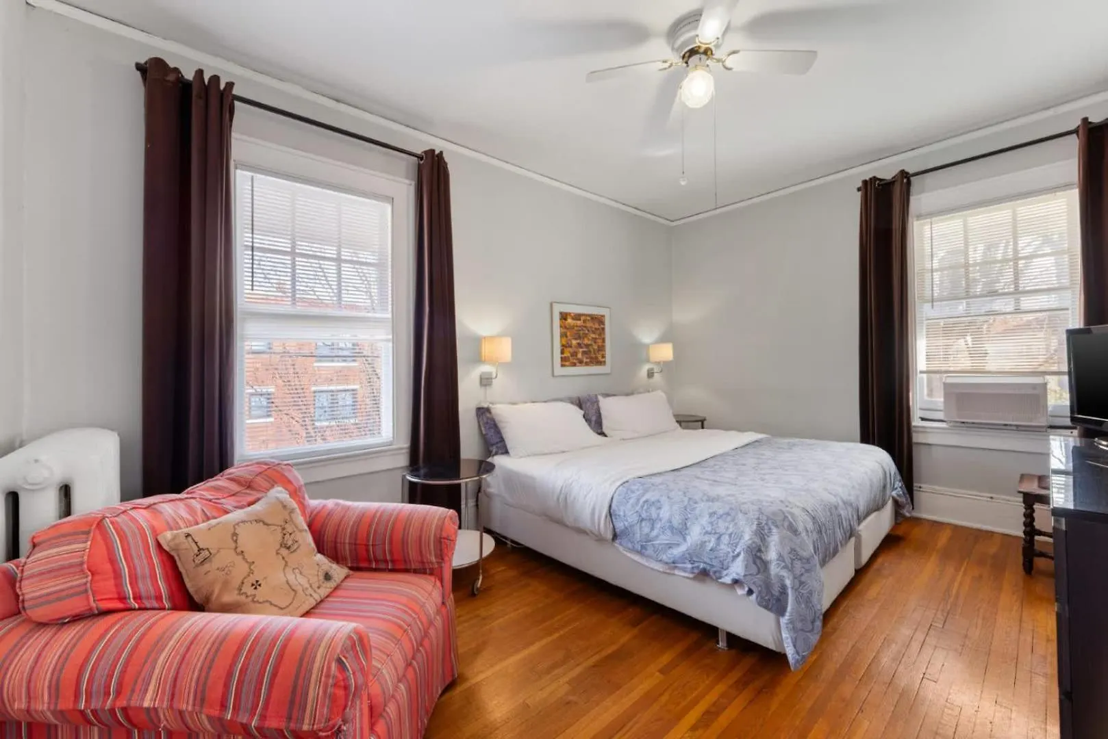 Well Located 1 Bedroom In Elizabeth With Covered Porch Charlotte Holiday home